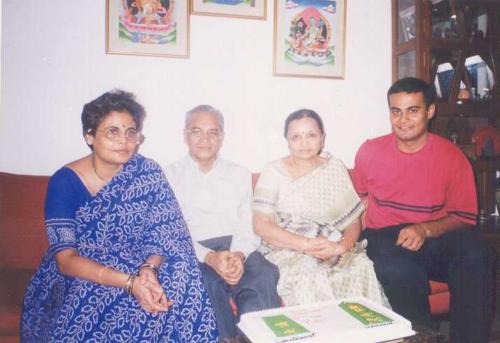 Geeta Kapadia, Dr. Praveen Shah, Sarla Shah and Nawang